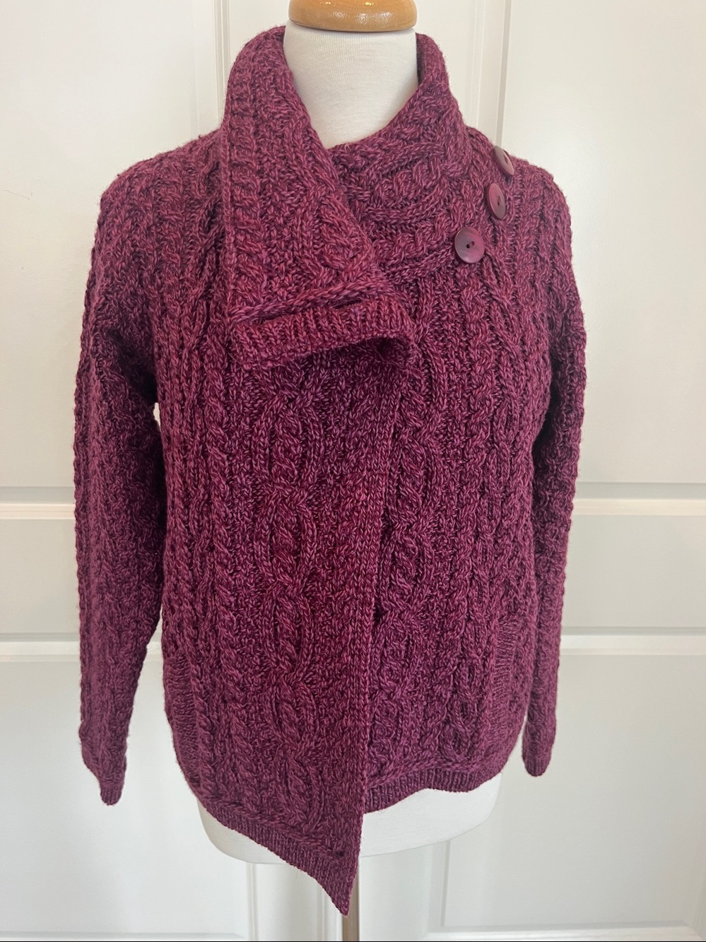 Aran Sweater Market Purple 100% wool Irish Sweater Size Medium
